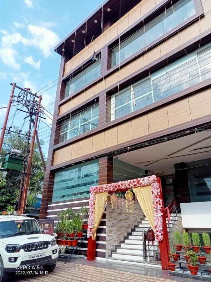 Hotel citrus Lucknow Esterno foto