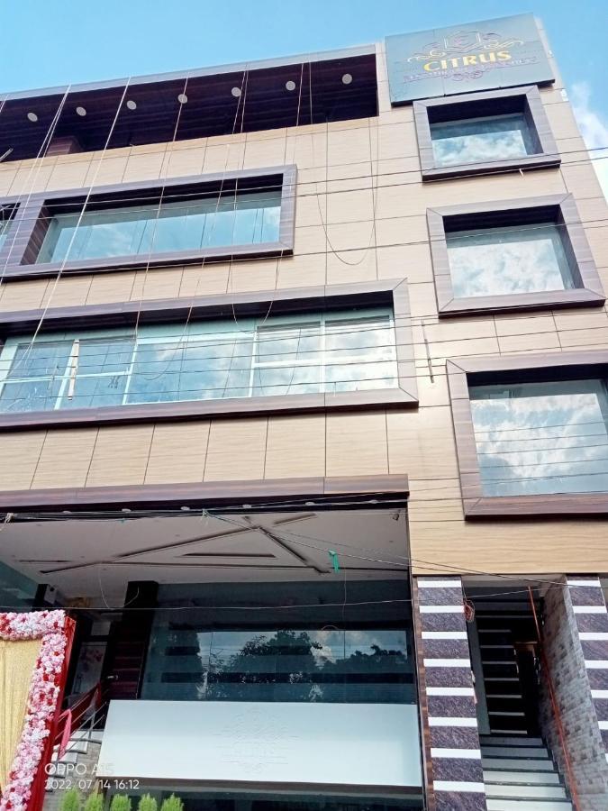Hotel citrus Lucknow Esterno foto