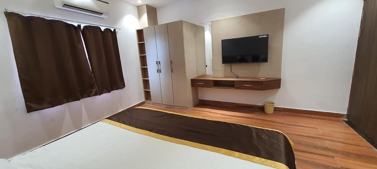 Hotel citrus Lucknow Esterno foto